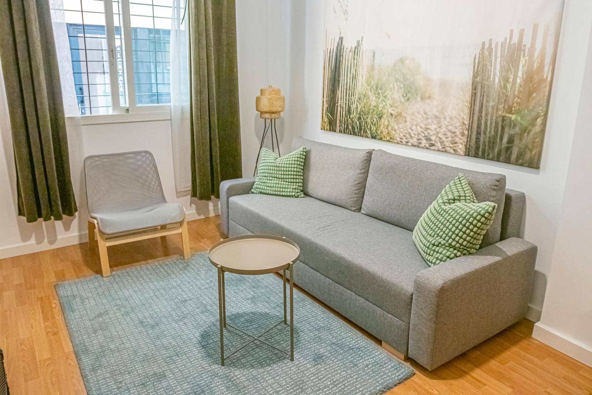 Peaceful Central Apartment Малага Екстер'єр фото